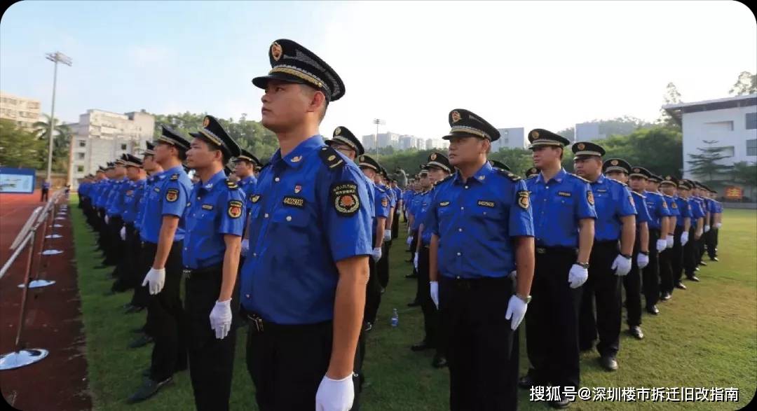 浙江城管换装重塑城市形象，展现新时代风采